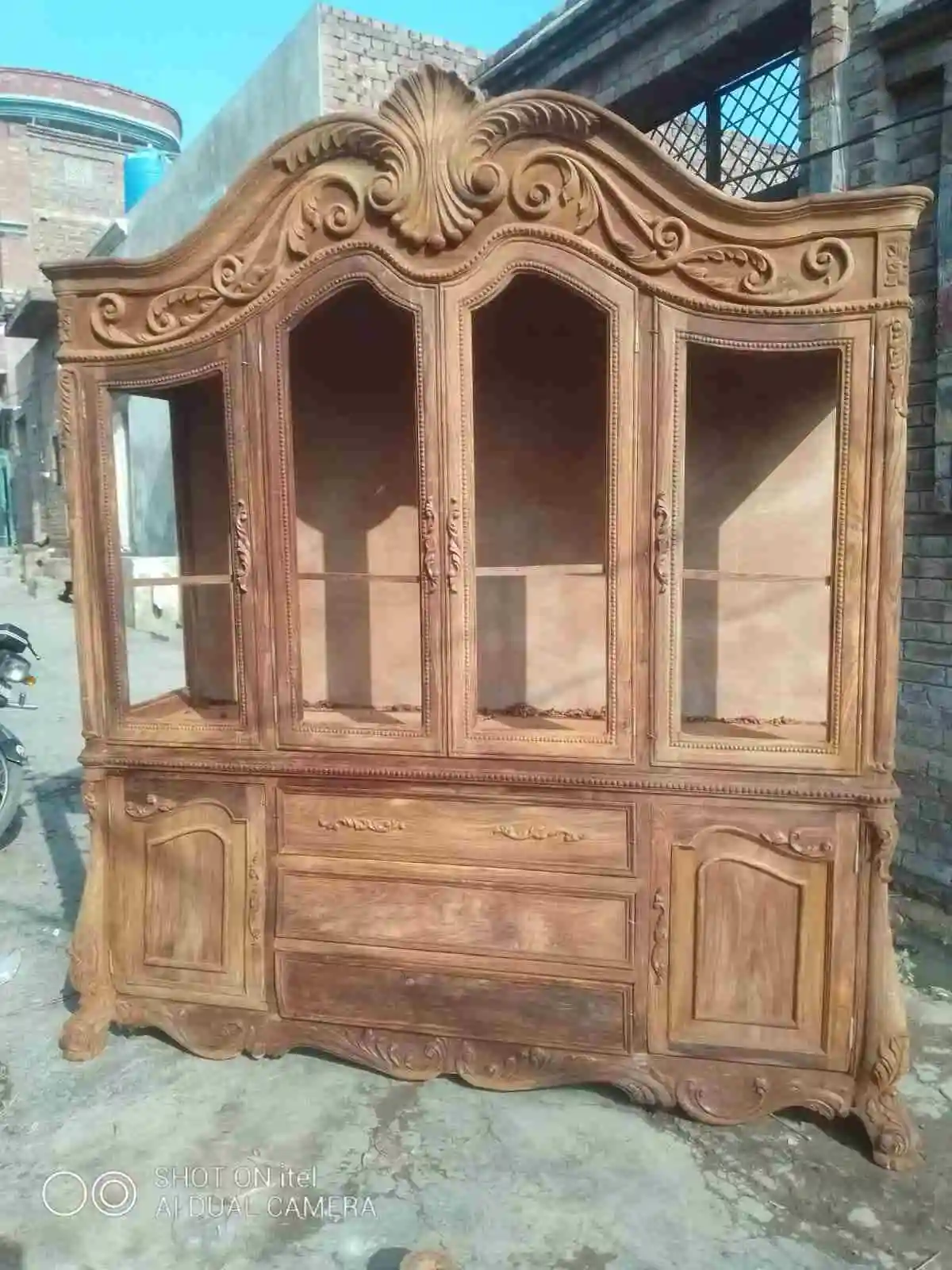 Badshahi Wooden Showcase