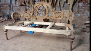 Chinioti-halo-deewan-handcrafted-wood