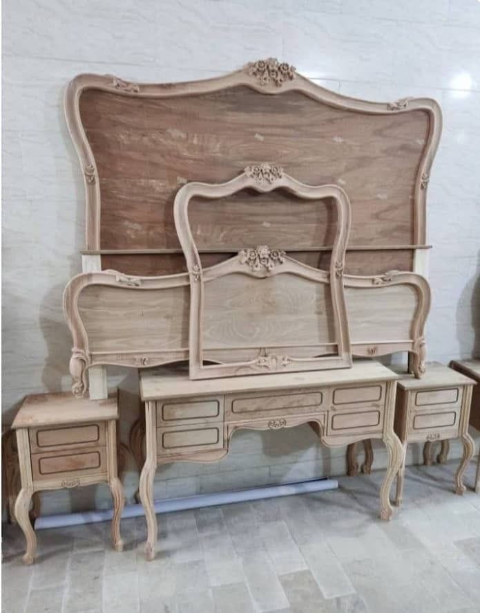 Upholstered Woden Bed